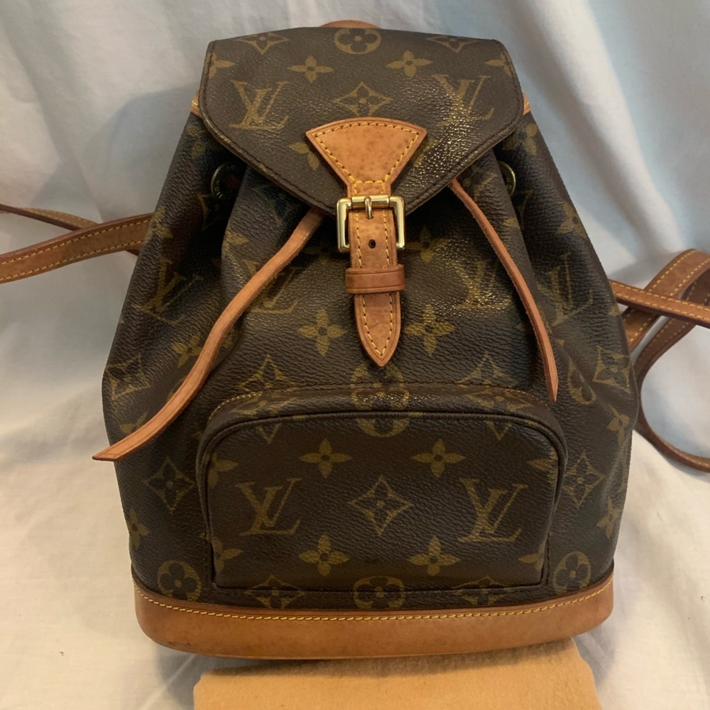 ❌SOLD❌ AUTH Louis Vuitton Montsouris PM Backpack